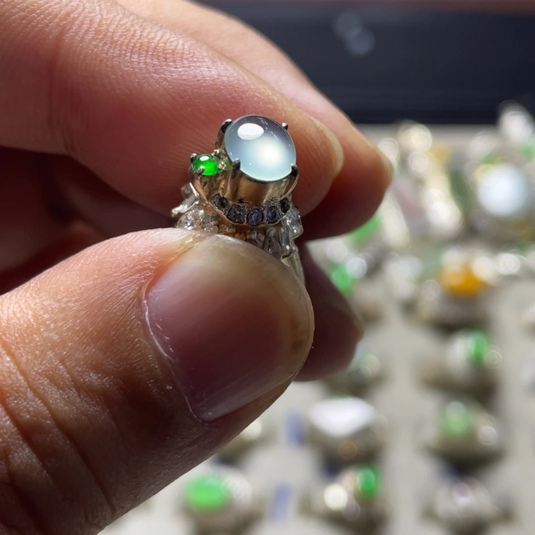 未镶嵌定制翡翠蛋面