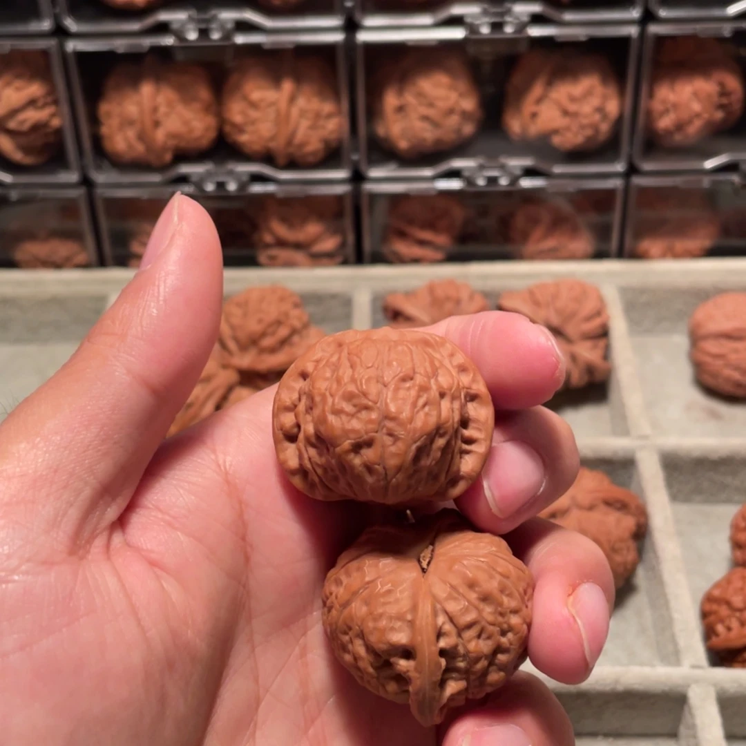 人***缓文玩核桃把件乾隆磨36