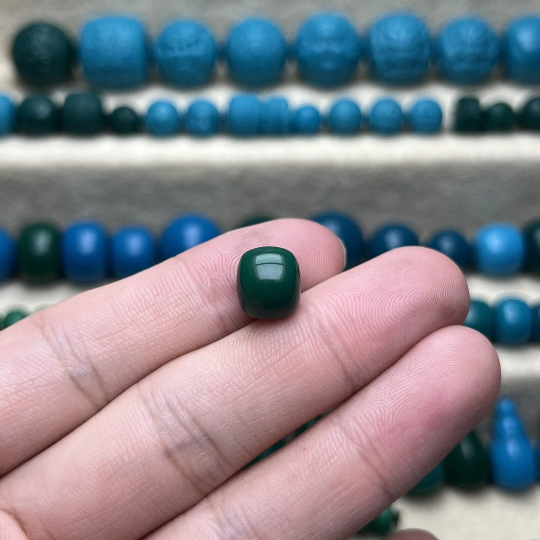 时尚DIY老型尺寸6-15㎜丫角绿果冻蓝，蓝网花绿网花文玩配饰