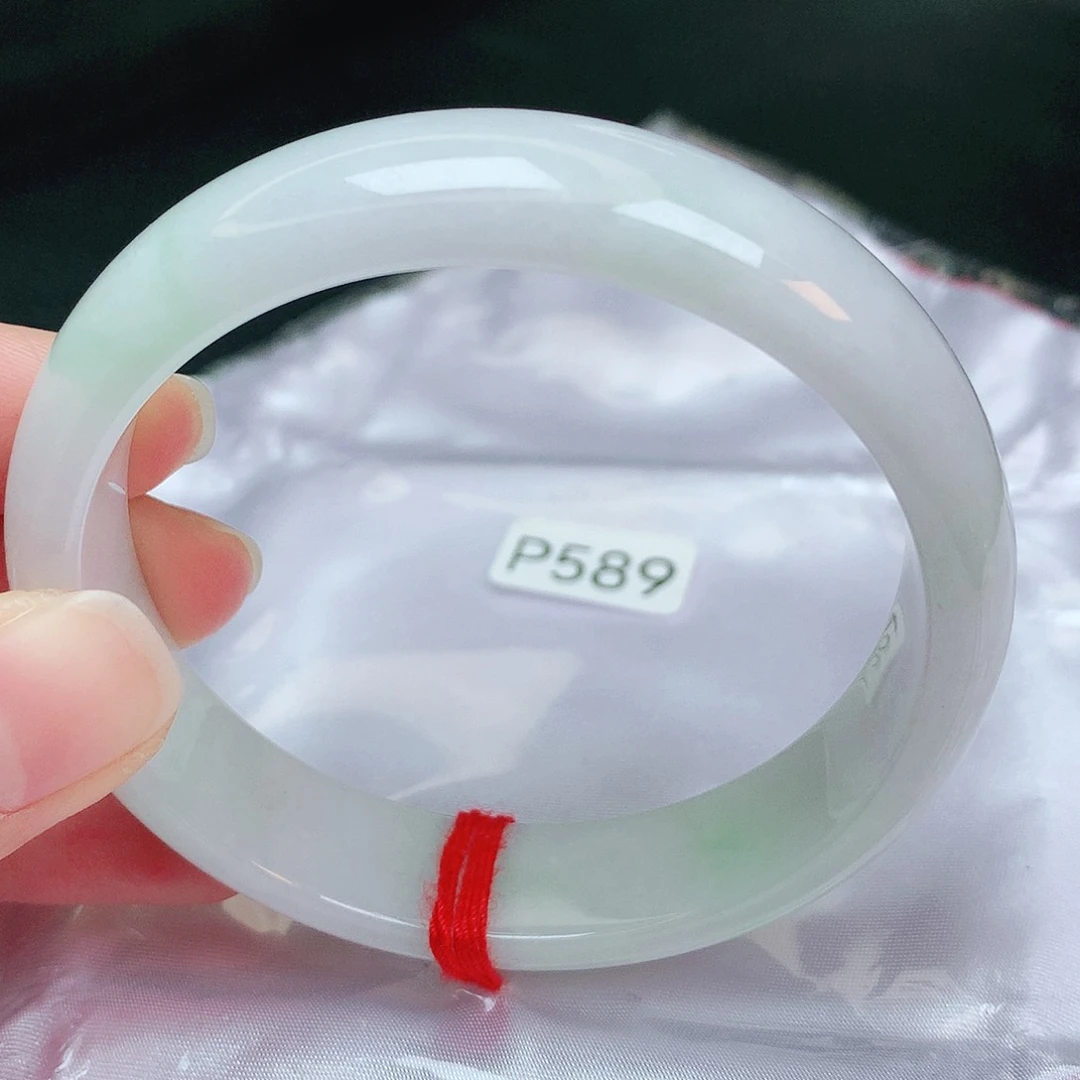 翡翠手镯未镶嵌缅甸天然A货翡翠手镯