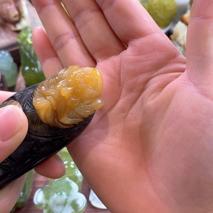 韩***华蛇纹石玉未镶嵌手把