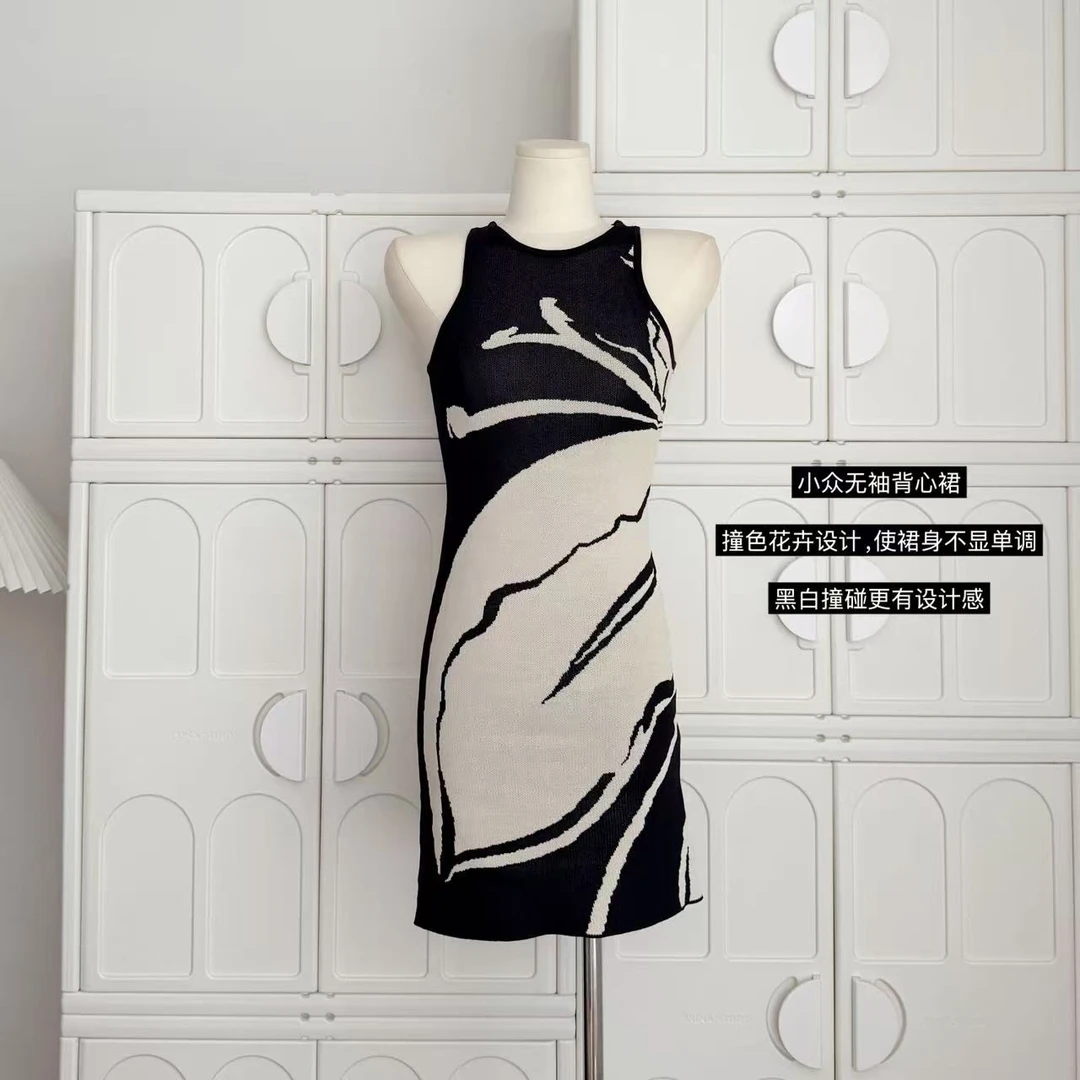 法式时尚气质修身百搭针织无袖撞色印花设计感花朵设计感背心裙夏