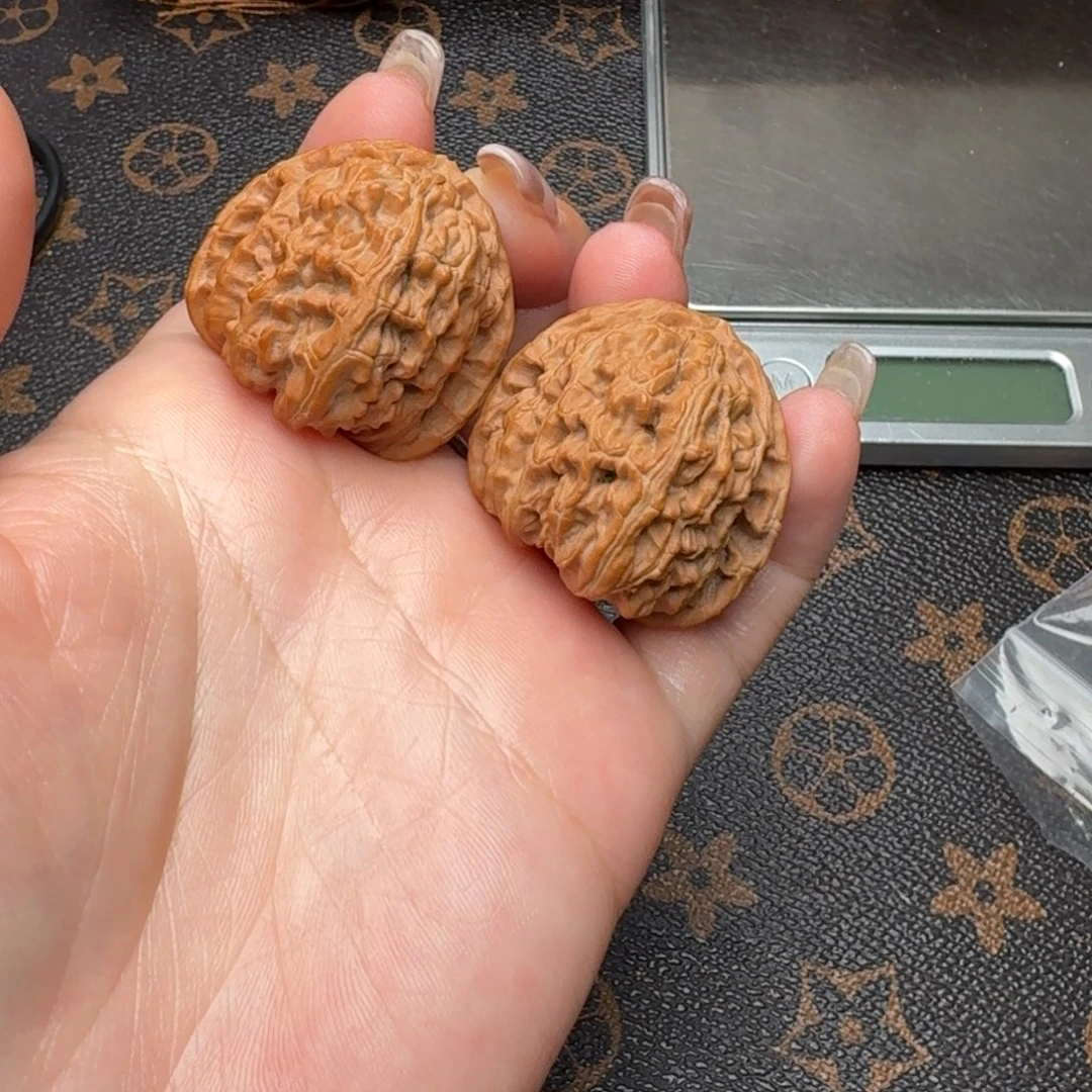 文玩核桃把件34白G540