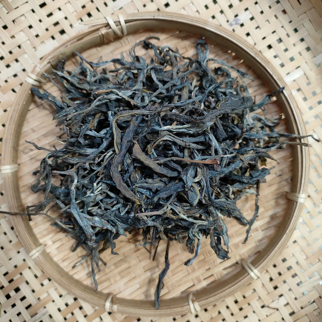 2025年 小户赛 头春单株纯品 100克 晒青毛茶 生茶【710】1-4 通用