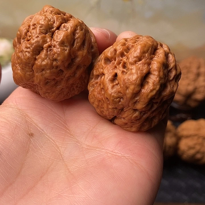 文玩核桃吊坠铁核桃50