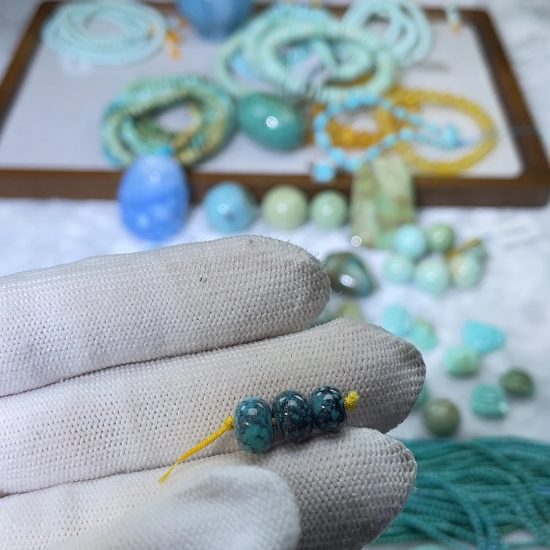 绿松石未镶嵌珠宝奇石