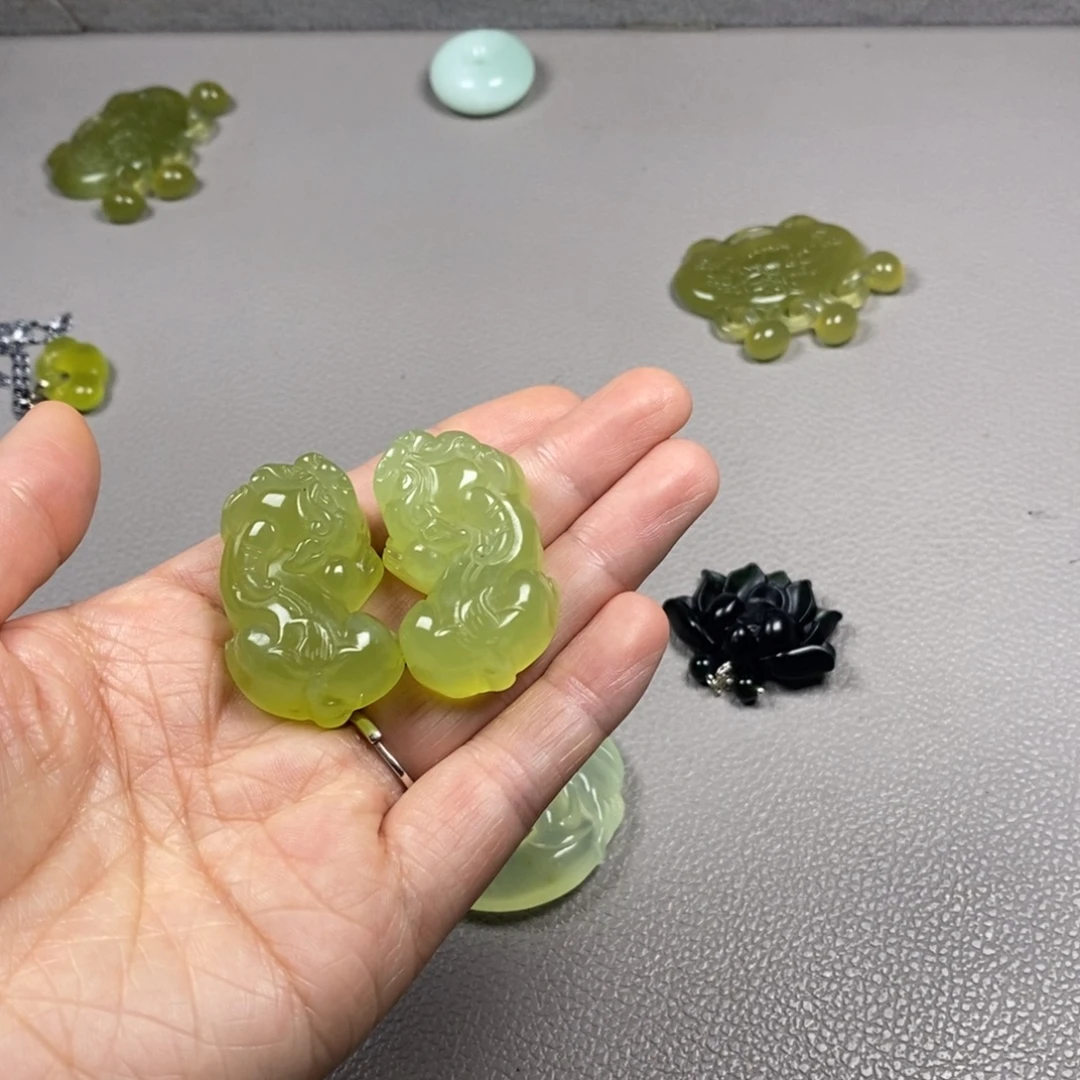 蛇纹石玉未镶嵌挂件耳饰耳环项链