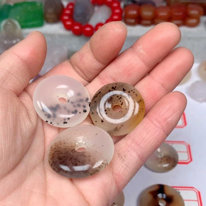 玛瑙/玉髓颈饰未镶嵌N****