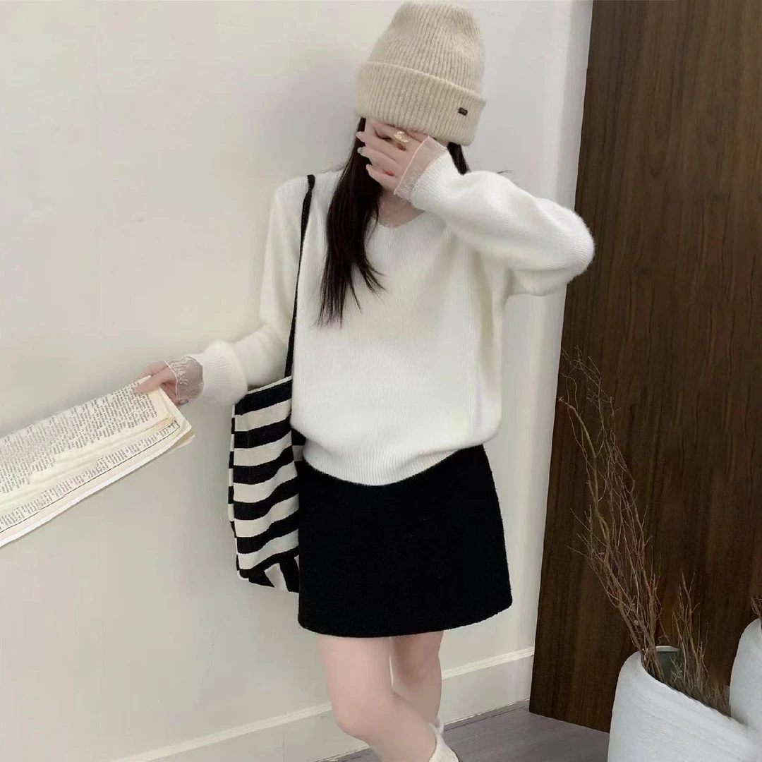 设计感蕾丝半高领针织衫毛衣女秋码显瘦打底衫洋气上衣