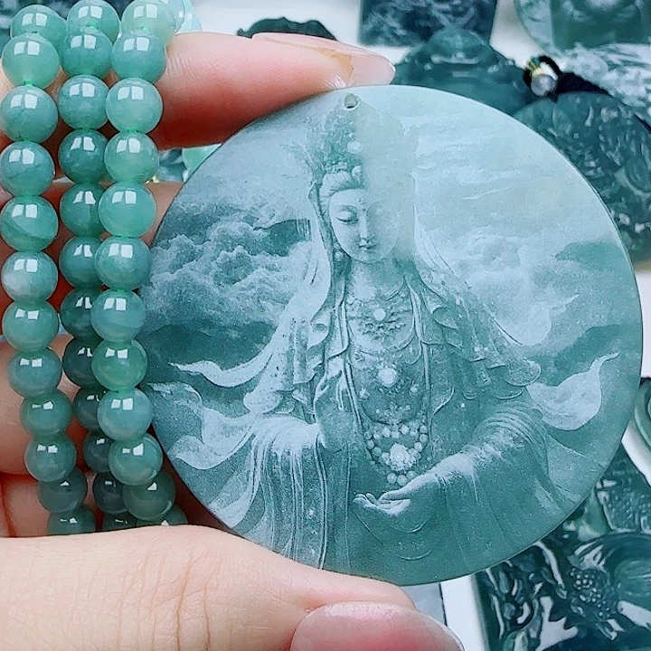 翡翠未镶嵌颈饰多样性发货天然的A货翡翠