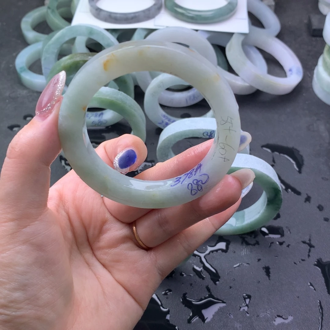 【闪购商品】未镶嵌手镯定制翡翠
