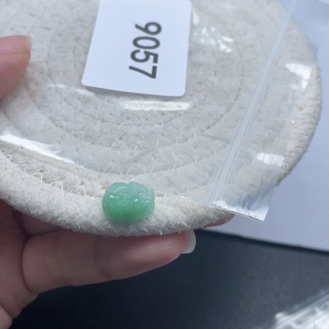 翡翠未镶嵌手链天然A货缅甸翡翠