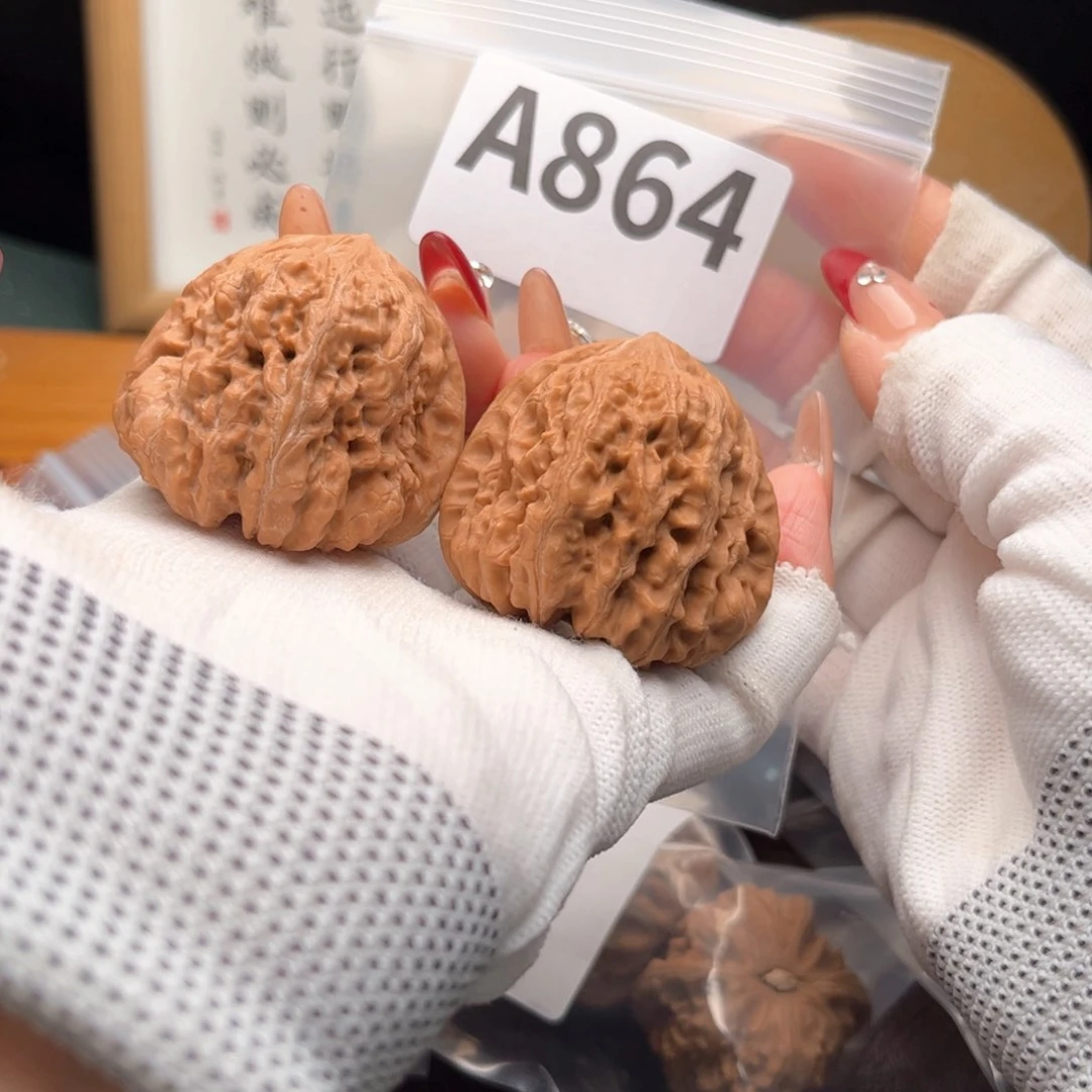 文玩核桃把件41.5平谷凹底a 864