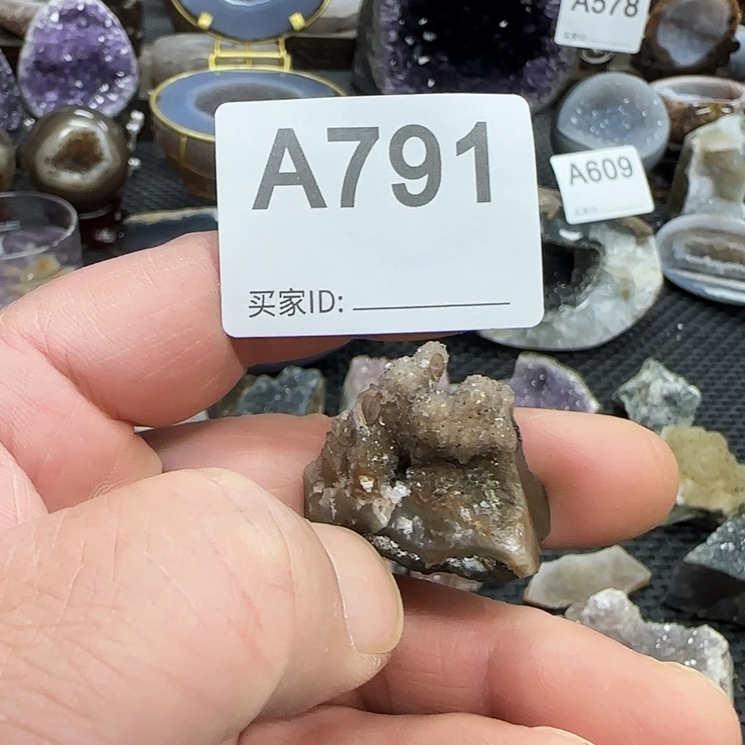 未镶嵌水晶大型摆件（非配饰）
