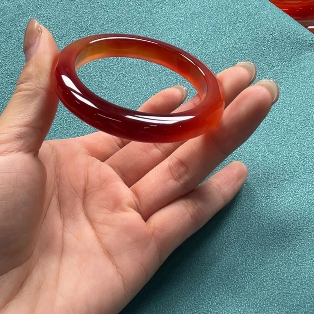 手镯玛瑙/玉髓未镶嵌