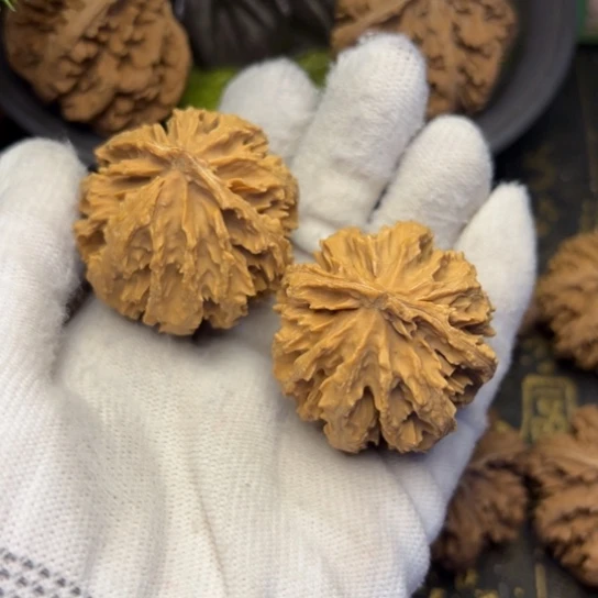 畏***文吊坠文玩核桃秦岭核桃5