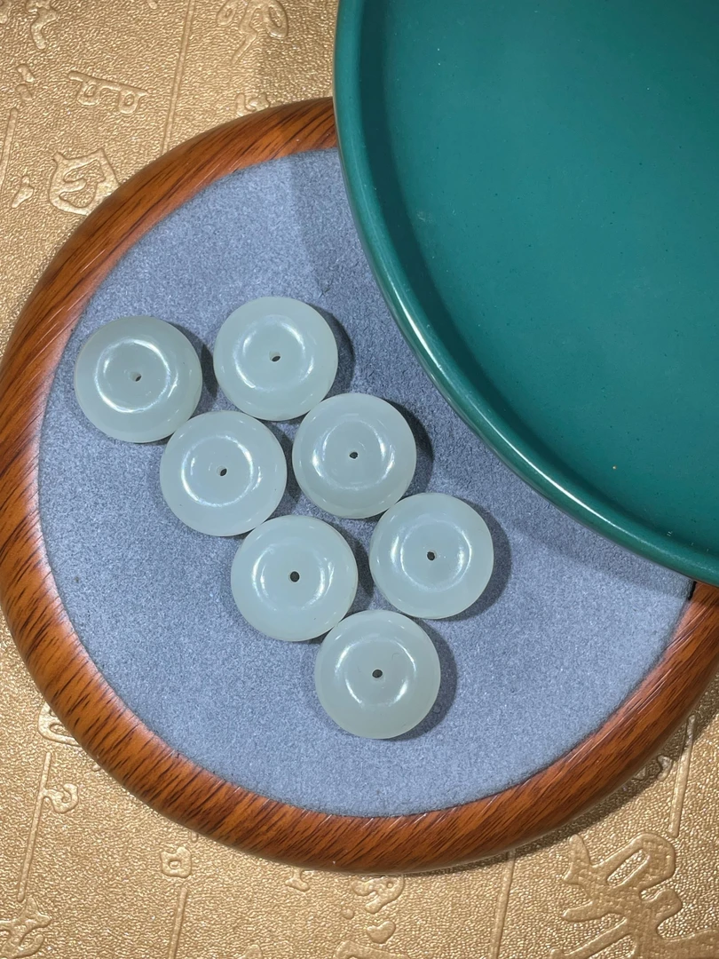 天然和田白玉平安扣手工打磨时尚百搭暖白吊坠多样性发货拍一发一