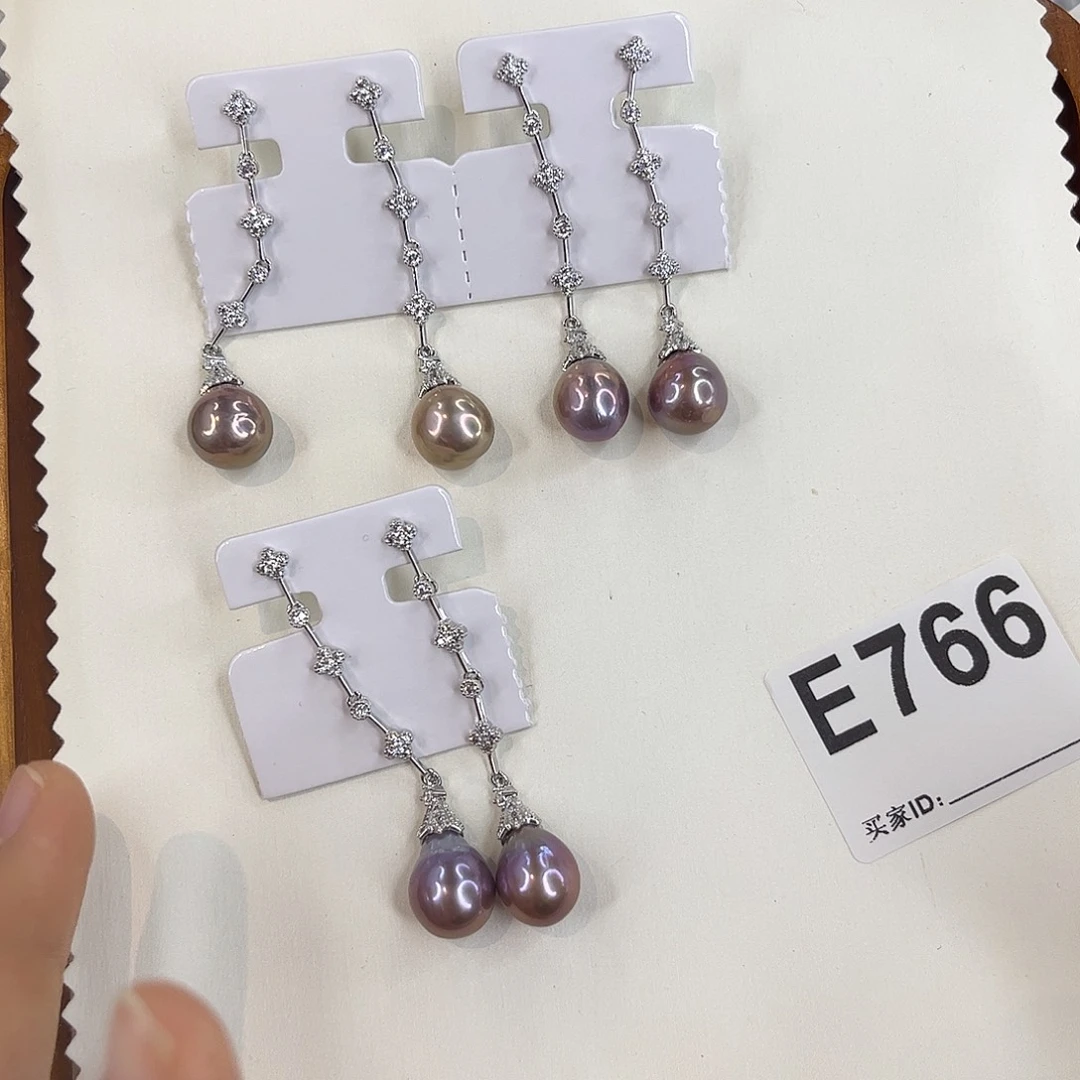 淡水珍珠合金耳饰