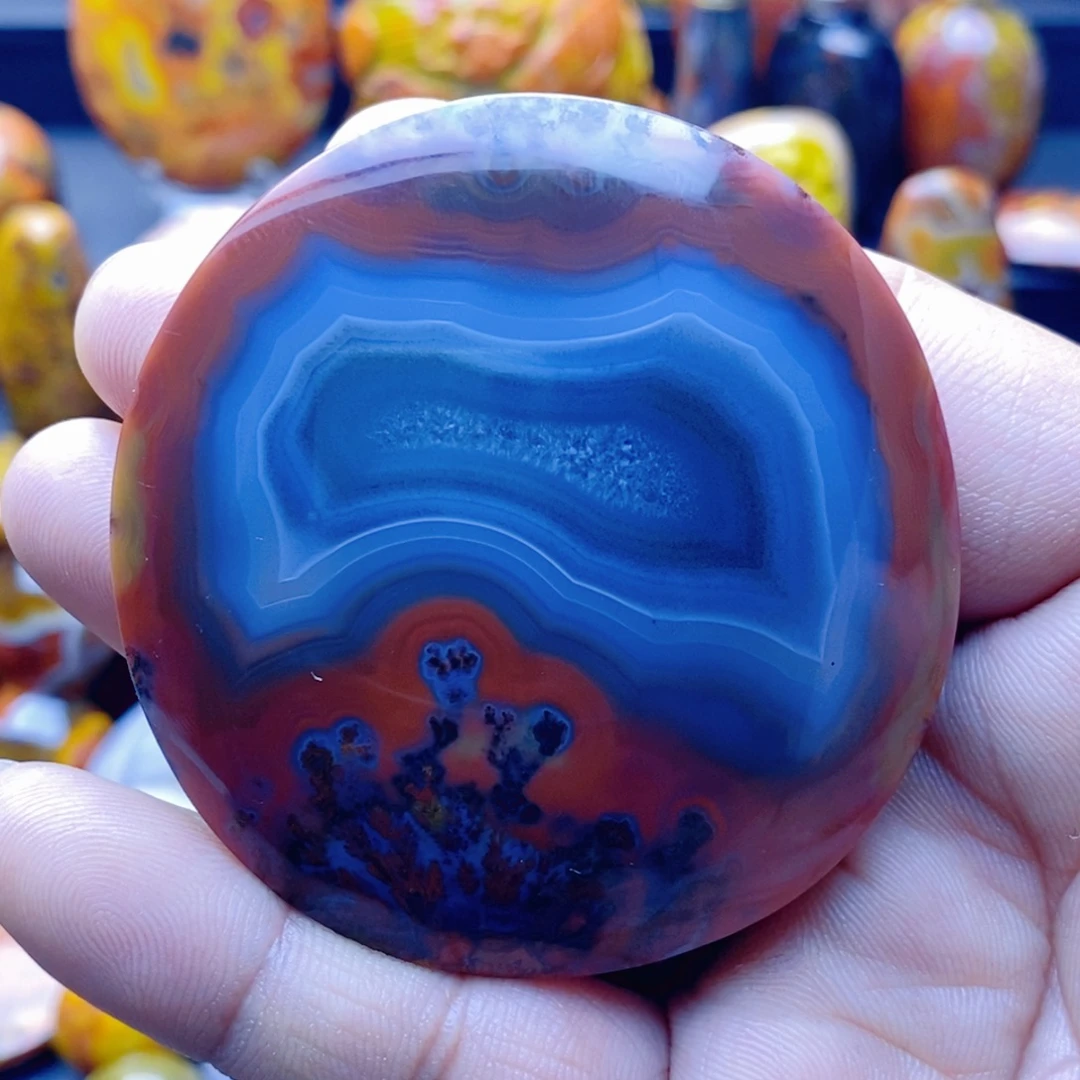 隋***弋玛瑙/玉髓未镶嵌手把件