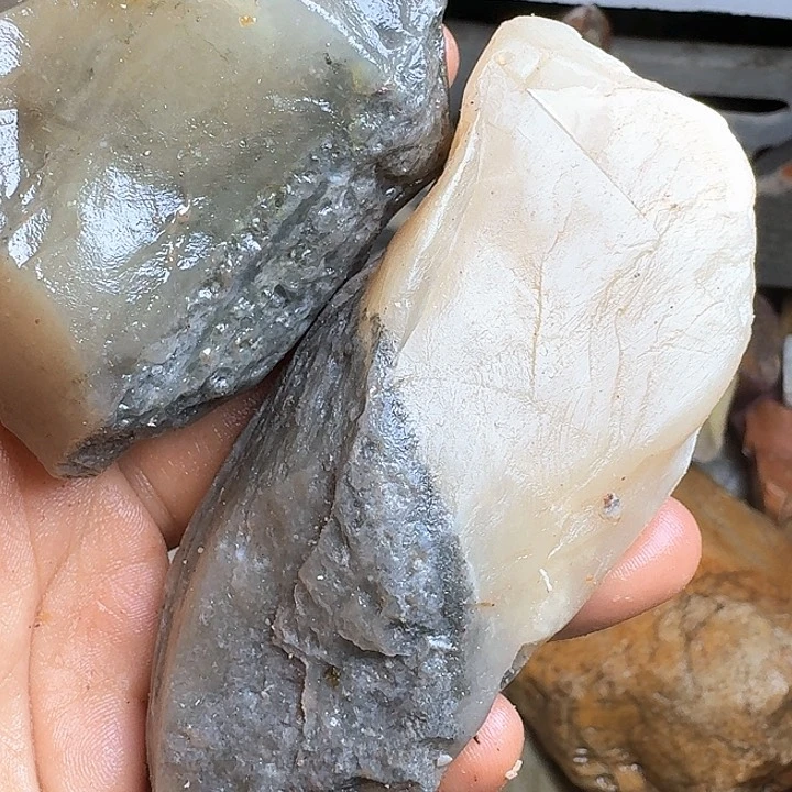 灰***堂寿山石寿山石的颜色
