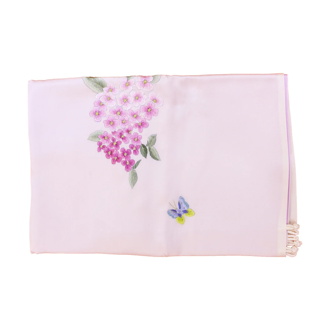 052822 丝绒手绣多功能披肩