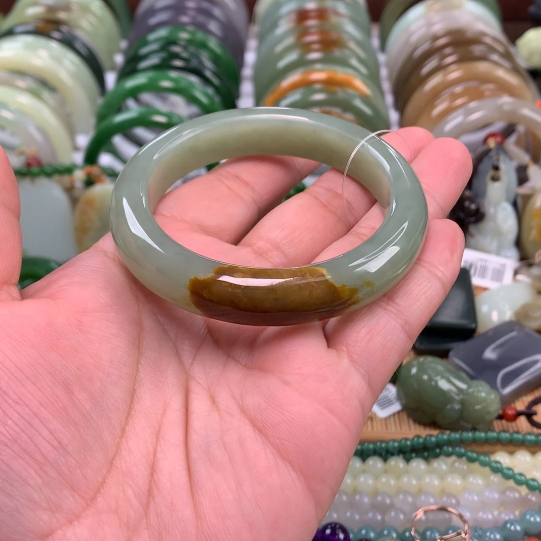 和田玉未镶嵌手镯56口径