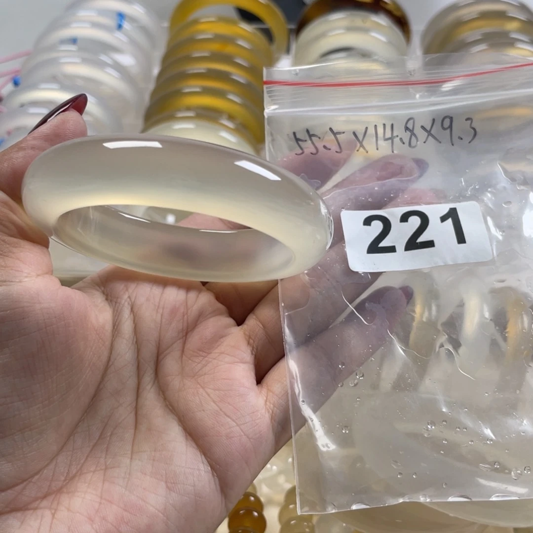 手镯玛瑙/玉髓未镶嵌小*.