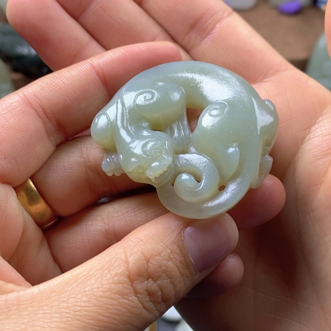 未镶嵌和田玉挂件