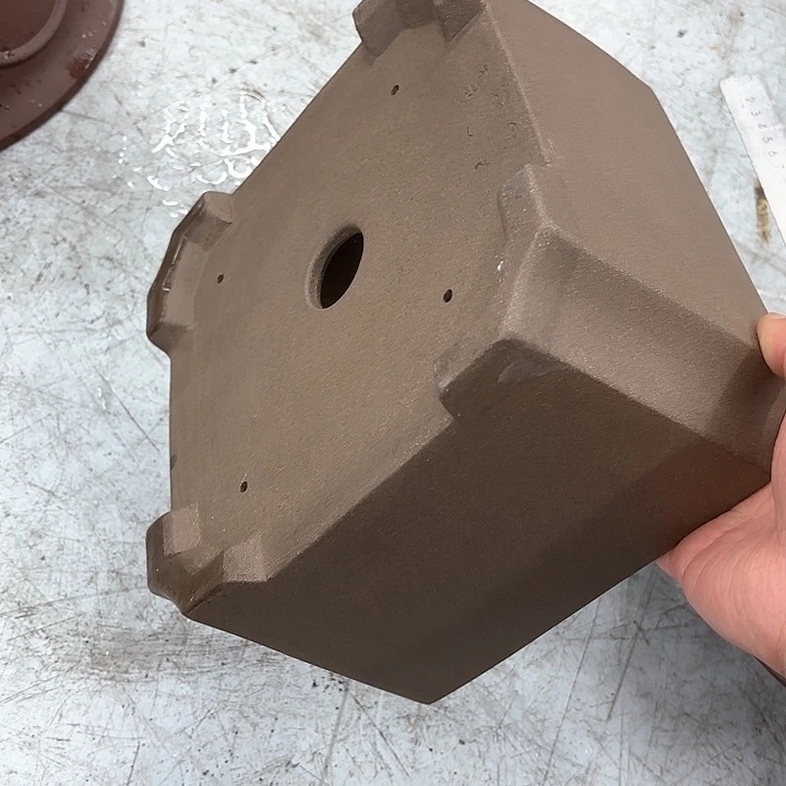 紫砂花盆紫砂的颜色很好看呀