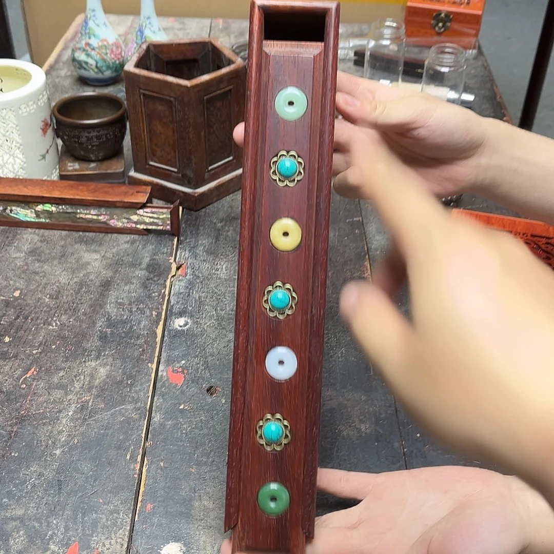 大叶紫檀（黑酸枝木类）