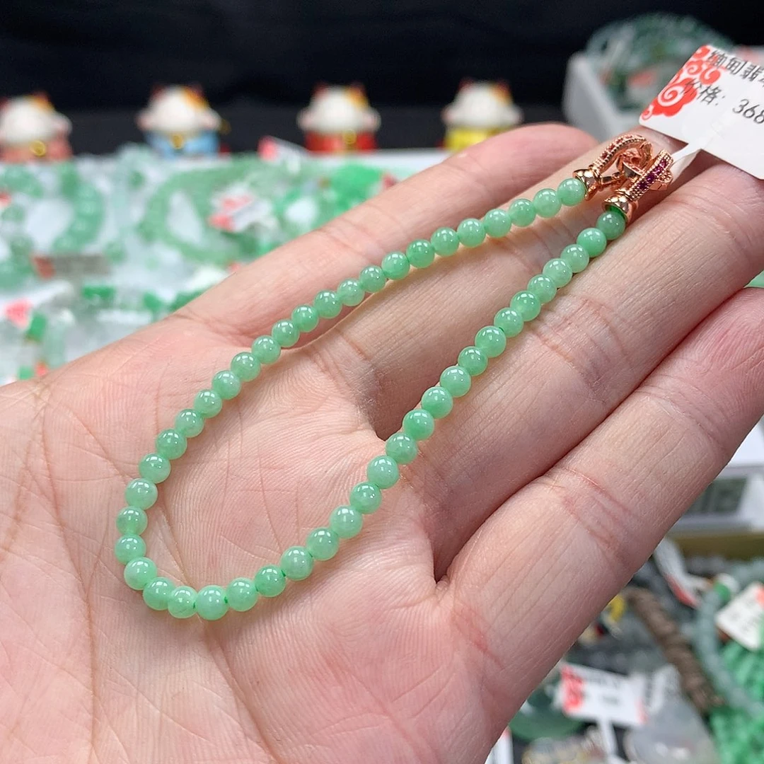 翡翠手链未镶嵌翡翠
