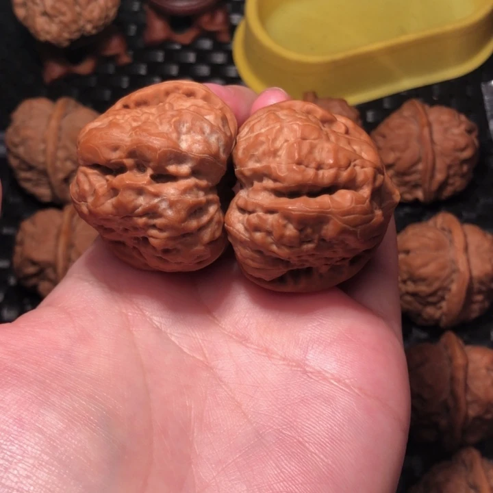 N***y文玩核桃把件蛙王