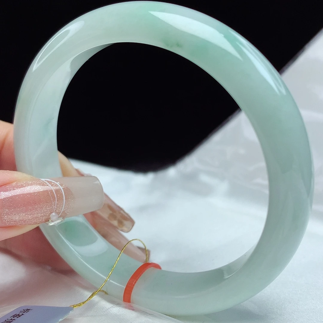 翡翠手镯未镶嵌57圈7415