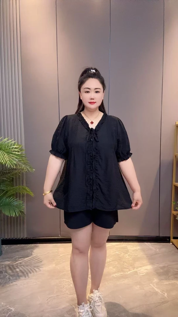 2025夏季新款时尚气质糖果色洋气花边拼接遮肉上衣