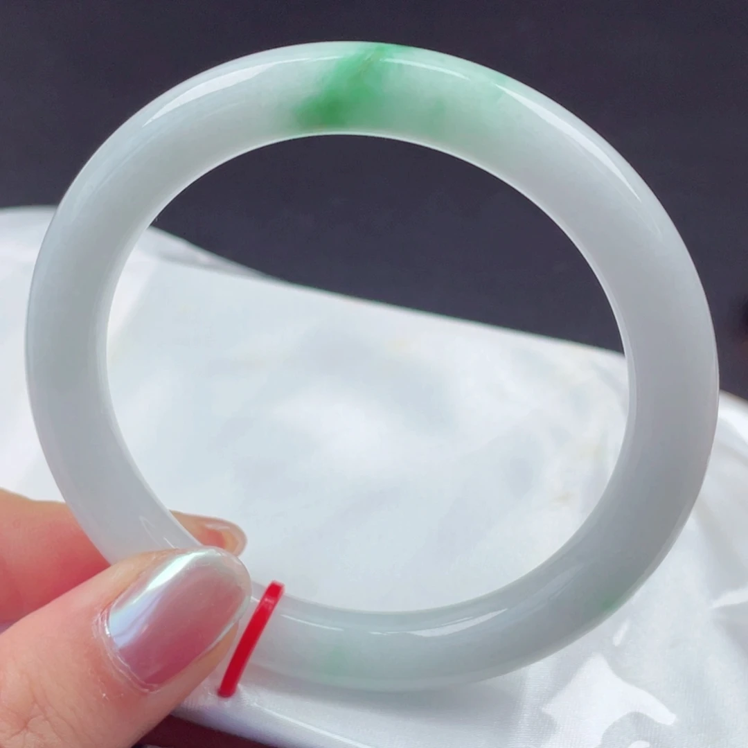 翡翠未镶嵌手镯58圆条