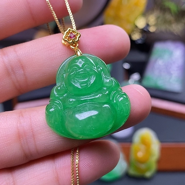 翡翠未镶嵌吊坠(赠链)