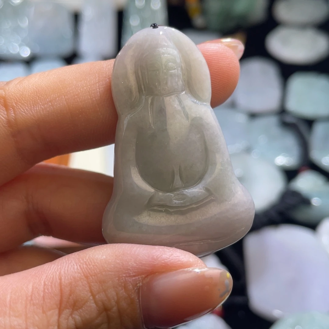 翡翠未镶嵌颈饰观音