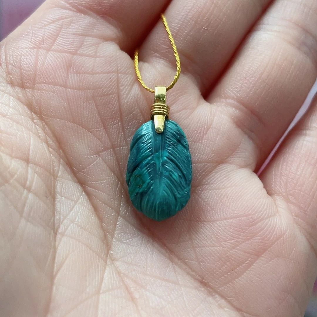 绿松石颈饰未镶嵌