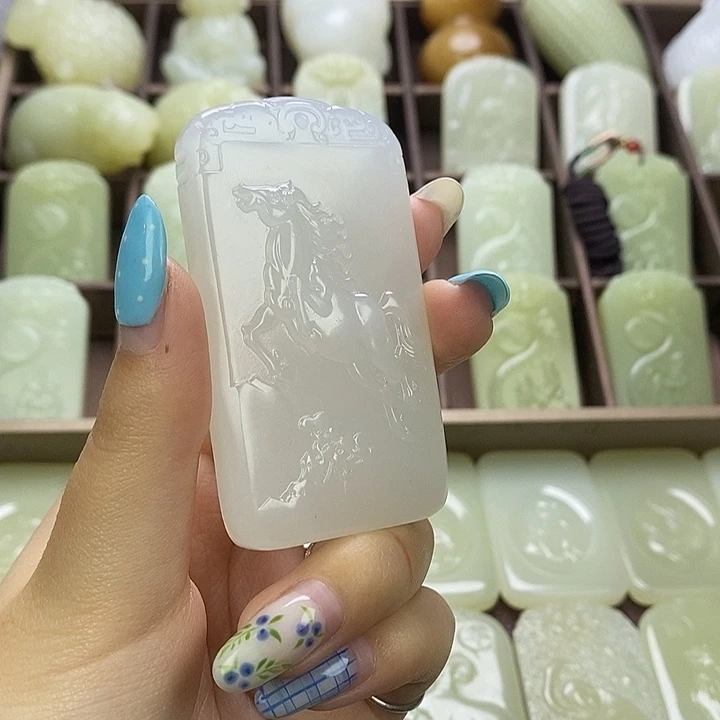 昆仑石双面守护马