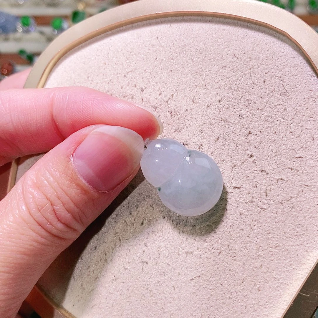 【闪购商品】翡翠挂件未镶嵌裸石