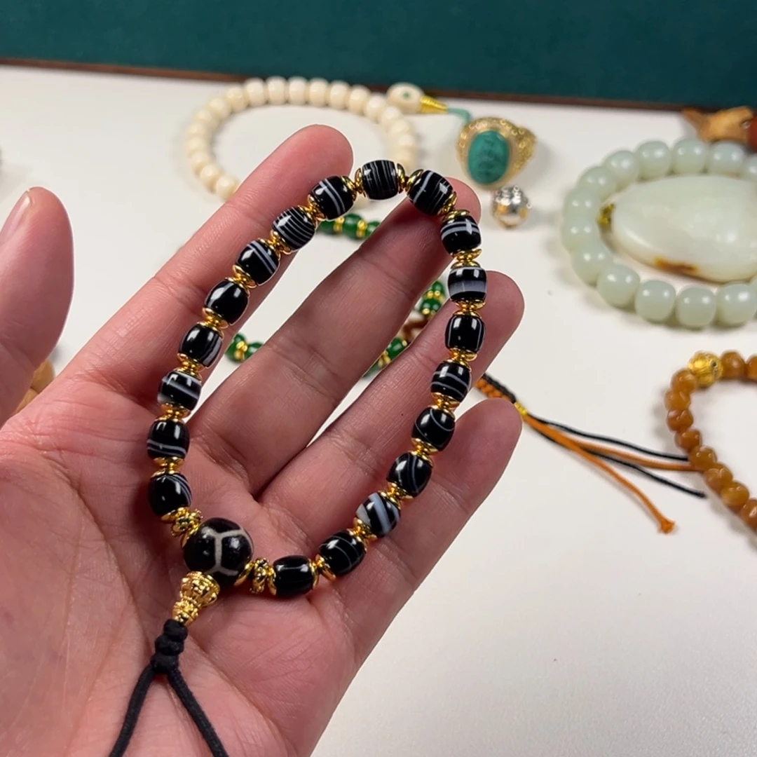 玛瑙/玉髓1合金。。。。。。。。。。。。。。