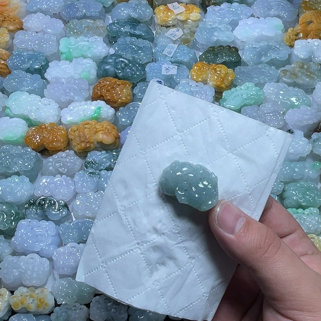 翡翠未镶嵌颈饰天然