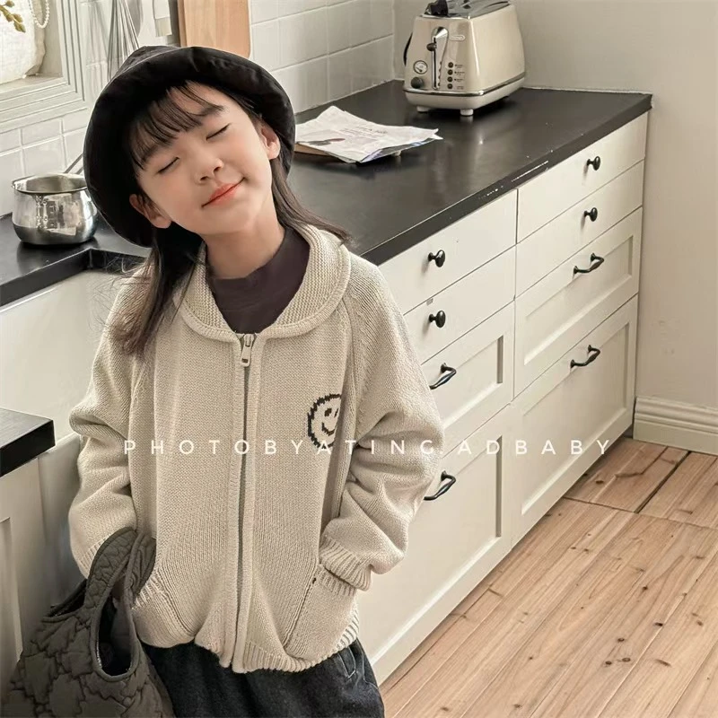 圆领韩版休闲风秋冬时尚毛衣秋季洋气春秋宝宝儿童针织外套开衫