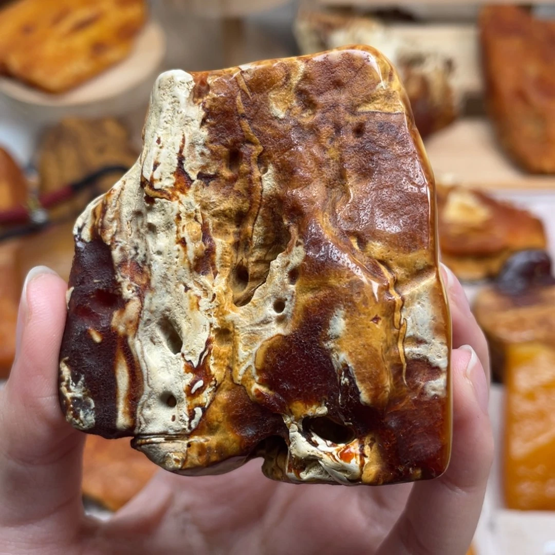 琥珀未镶嵌珠宝奇石