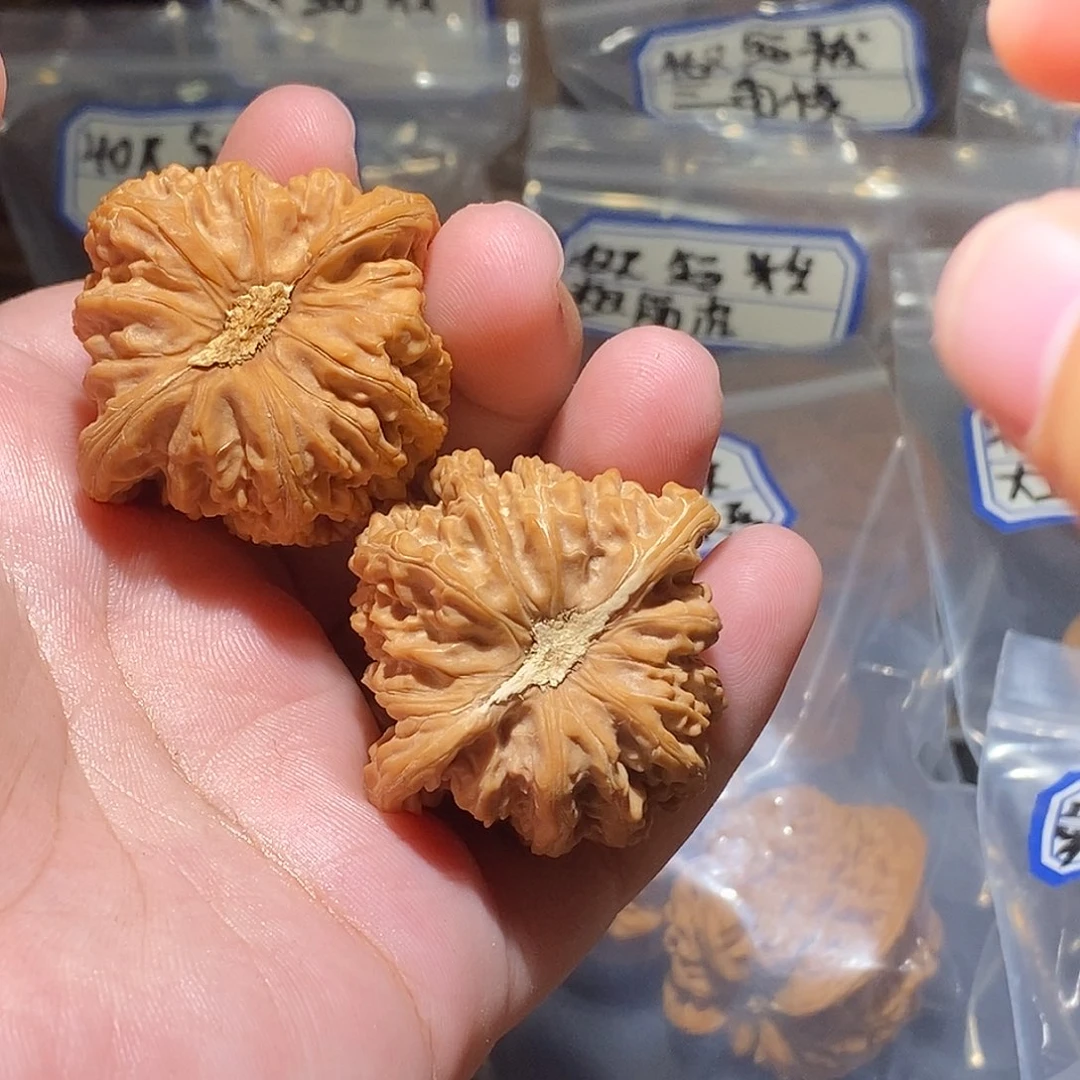 赵***先吊坠文玩核桃40全品秘闻