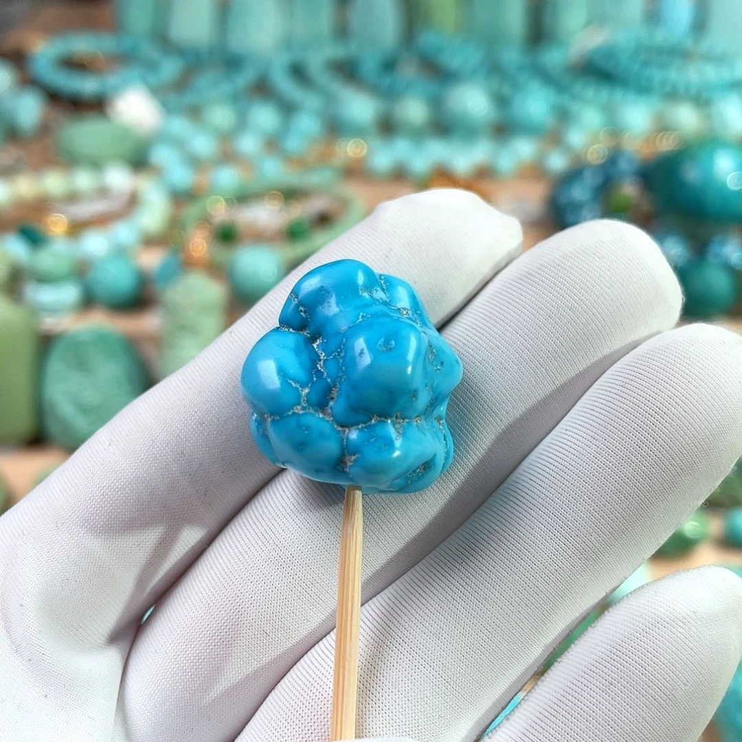 绿松石未镶嵌珠宝奇石