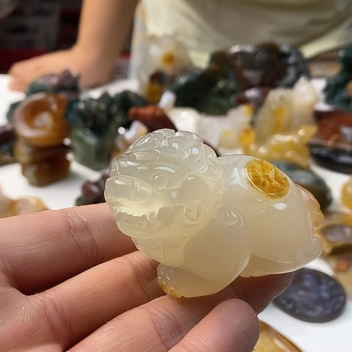 未镶嵌颈饰玛瑙/玉髓