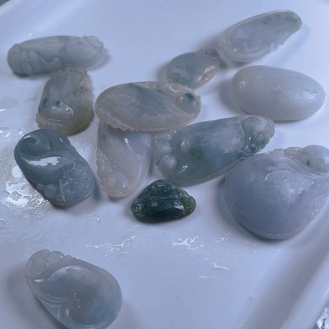 颈饰未镶嵌翡翠钓*