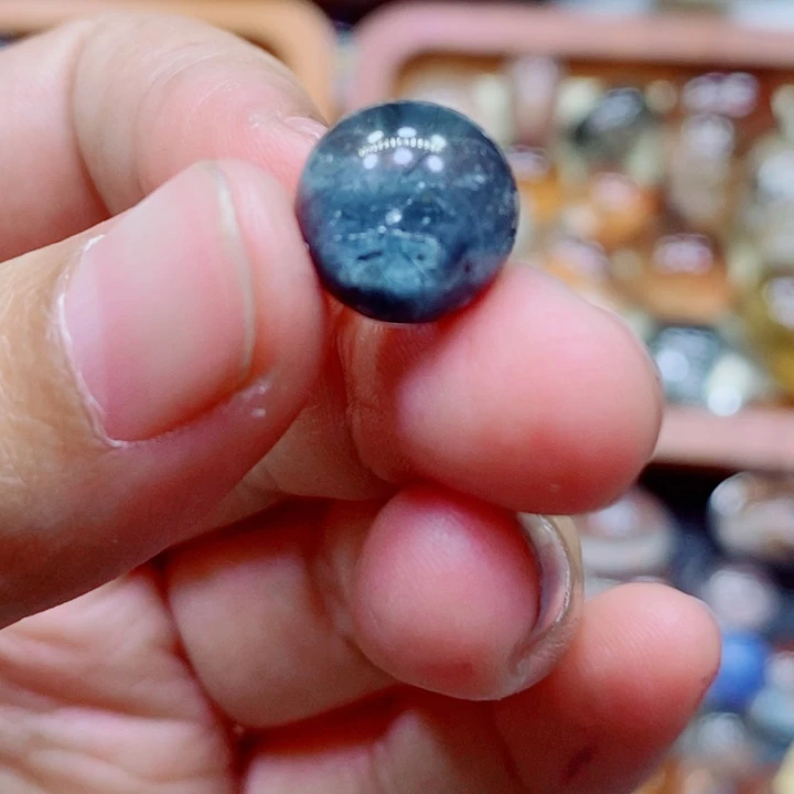 未镶嵌颈饰水晶水晶