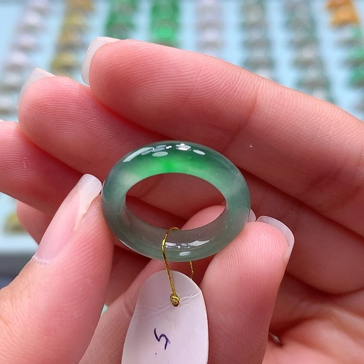 翡翠未镶嵌戒指56圈